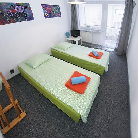 Wierzbno Hostel Варшава Екстериор снимка