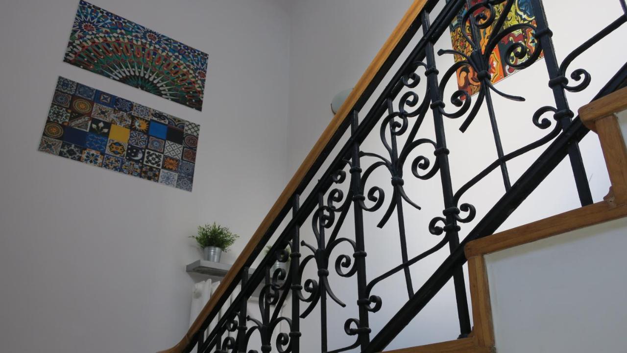 Wierzbno Hostel Варшава Екстериор снимка